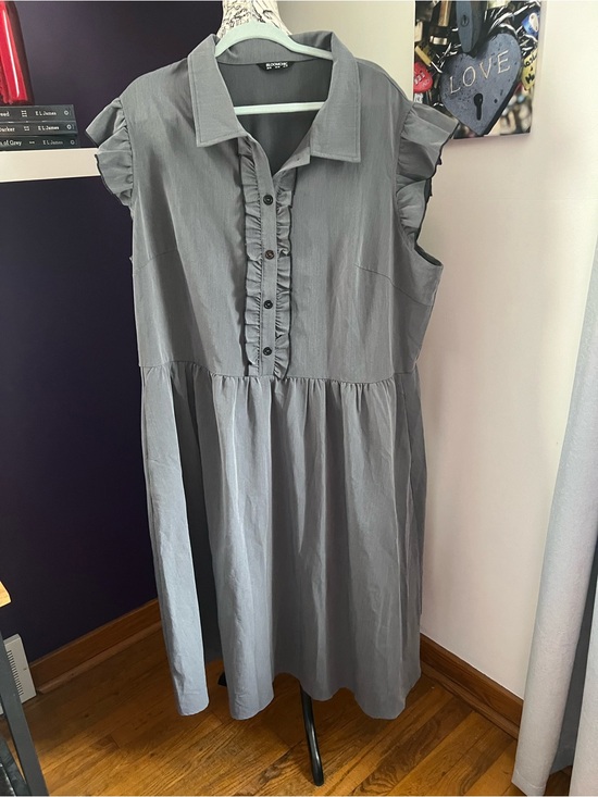BloomChic Dresses & Skirts - BloomChic aplus Size Gray Ruffle-Front Casual Dress